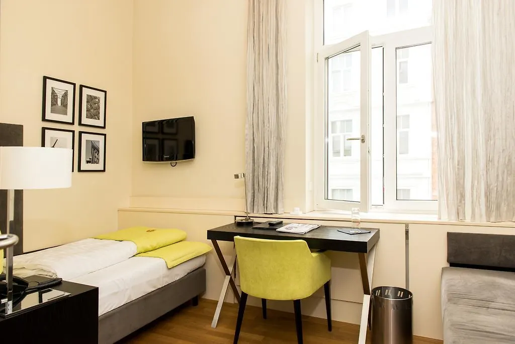 Hotel Hamburger Hof Frankfurt am Main 3*,
